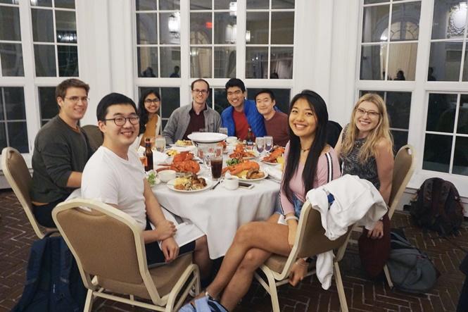 Table dinner