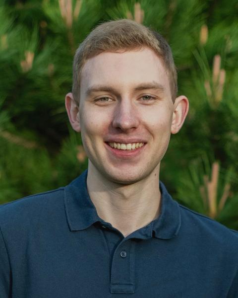 Alec Eams