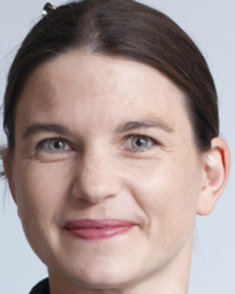 rheinbay_esther.jpg